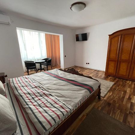 M & I Apartment 3 Targu Mures Exterior photo